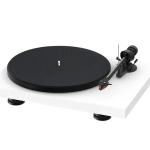 Op = Op Pro-Ject Debut Carbon EVO Satijn Wit