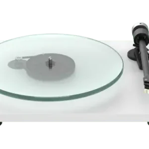 Op = Op Pro-Ject T2 volautomatiche platenspeler satijn wit